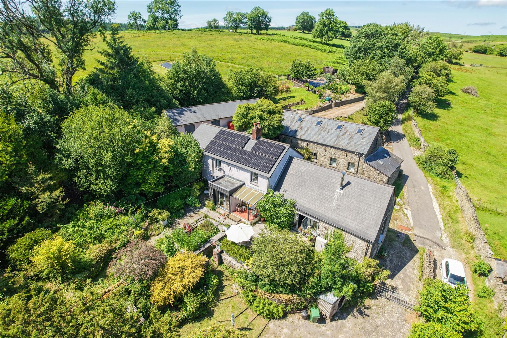 Gelliwrgan Farm, Gelli Wrgan Road, Ynysbwl, Pontypridd, CF37 3PG